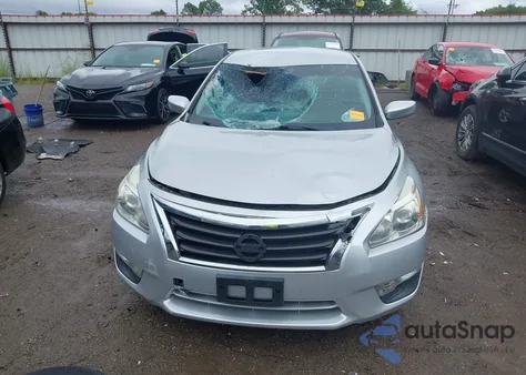 2015 Nissan Altima 2.5 S z USA, uszkodzony, nr VIN 1N4AL3AP2FN877485